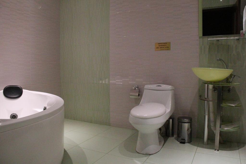 يريفان Sochi Plaza Hotel الغرفة الصورة