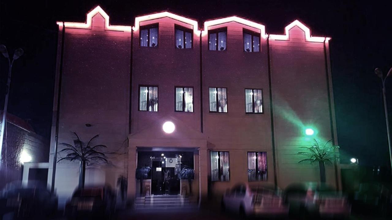 يريفان Sochi Plaza Hotel المظهر الخارجي الصورة